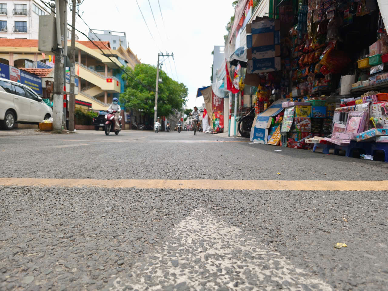 54m2 - 1
 54m2 - 3
 54m2 - 4
 54m2 - 5
 54m2 - 6
 
 Nhà Mới 3 Tầng ngay chợ vườn lài, Xe Hơi Sổ Vuông 54m2 Gía 6,1 Tỷ Thương Lượng