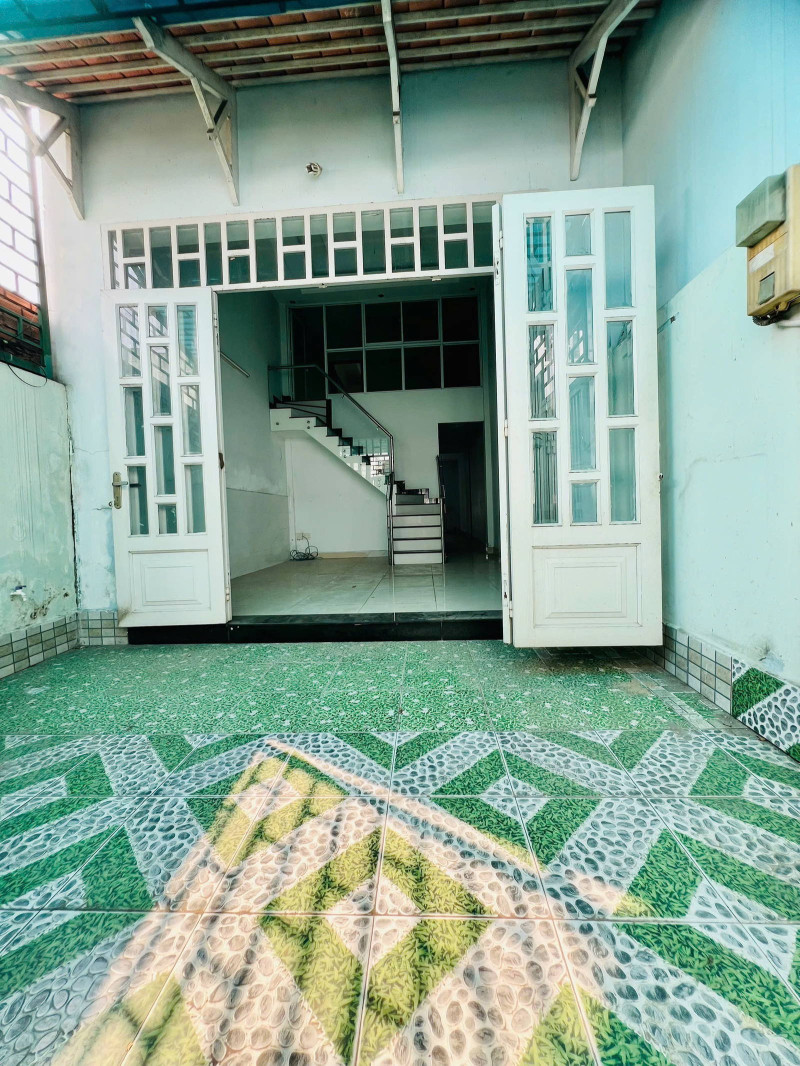 Nhà hẻm 1/ Tây Thạnh, 100m², 3PN thoáng mát, gần công viên, chỉ 6.2 tỷ – Không mua là tiếc!
