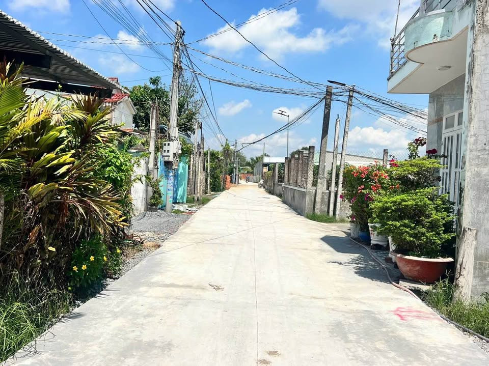 CHỦ KẸT TIỀN BÁN GẤP 150M2 - KẾ BÊN CHỢ MỸ HẠNH NAM - GIÁ ĐẦU TƯ -GỌI CHO EM XEM ĐẤT