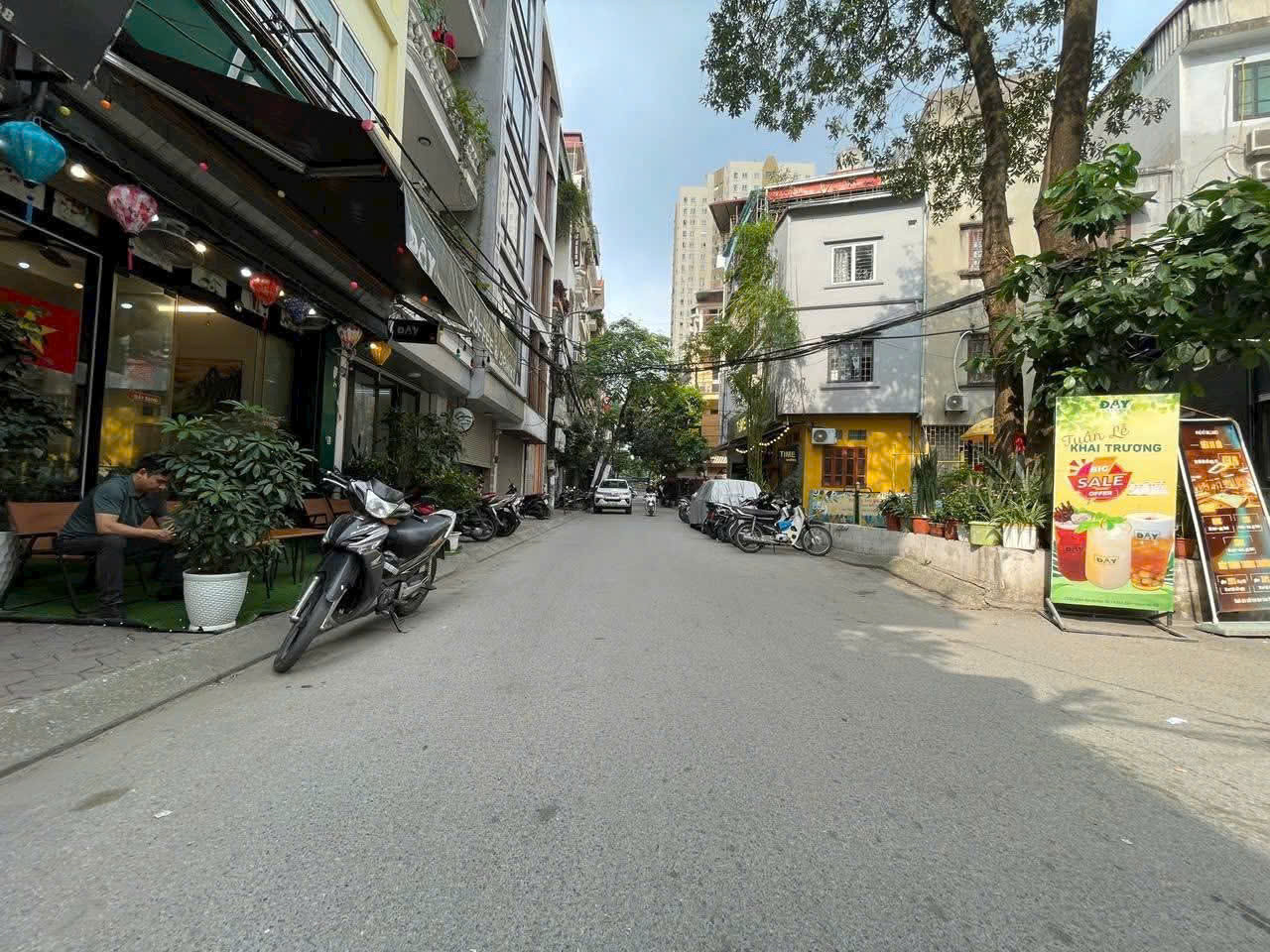 PL NGUYỄN CHÁNH - Ô TÔ - KINH DOANH DT 54m2 3 tầng MT 4.2m Giá 23 tỷ