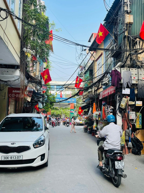 MẶT NGÕ LƯƠNG YÊN - 30M RA PHỐ - NGÕ ÔTÔ TRÁNH, KINH DOANH ĐỈNH - GIÁ 7 TỶ