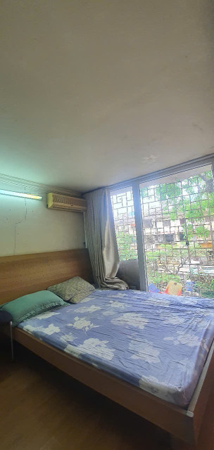 Bán căn hộ tập thể phố Giảng Võ, Ba Đình, nhà đẹp, sổ đỏ lớn, ô tô đỗ chân tòa nhà, 10m ra mặt phố