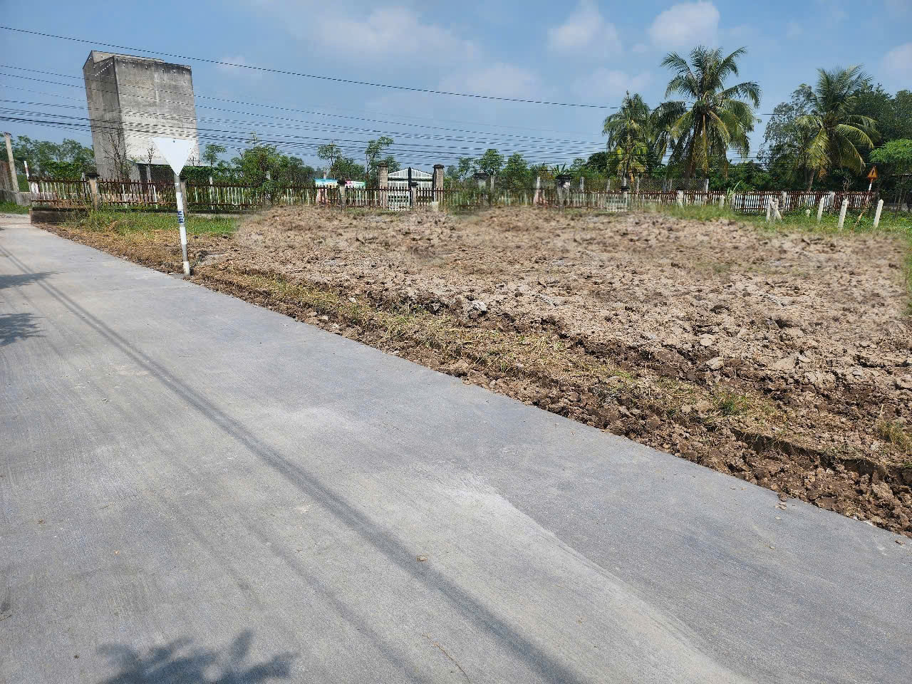 B.á.n đất thổ cư, đường ôtô sát bên nhựa HL03 Phước Trung, Gò Công Đông, Tiền Giang.
