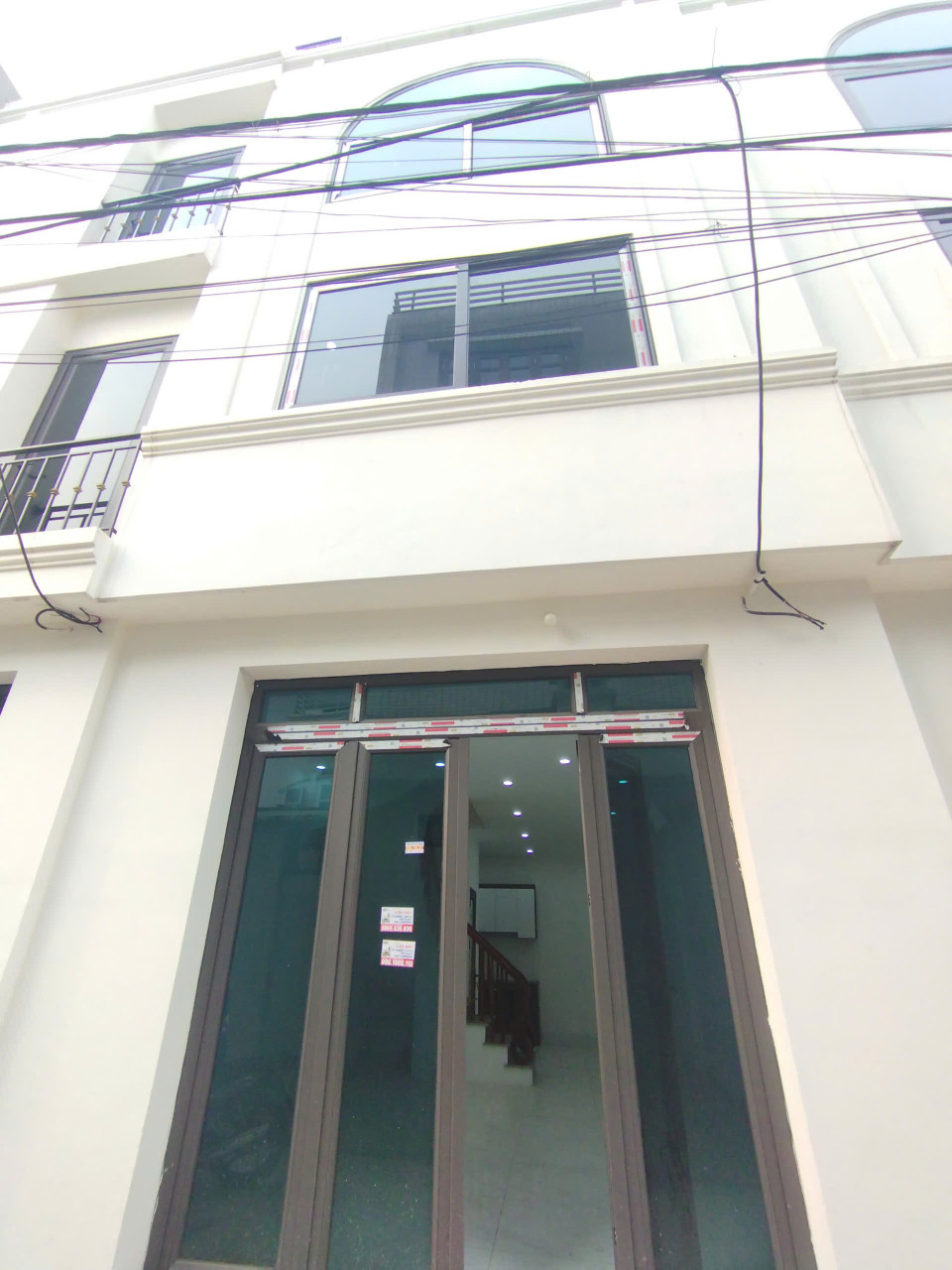 🏡 BÁN NHÀ 3 TẦNG - NGÕ THÔNG, Ô TÔ QUA NHÀ - GẦN BẾN XE YÊN NGHĨA - HƠN 2 TỶ