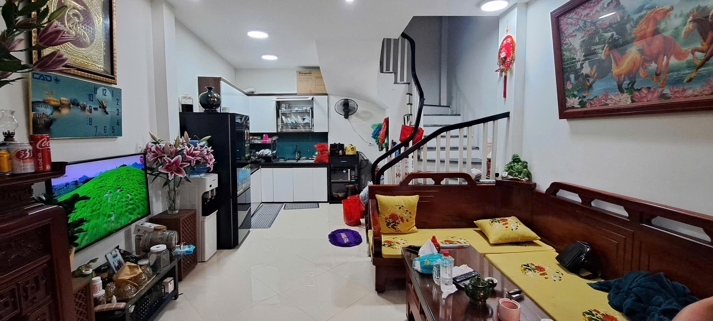 Bán nhà gần Đào Đình Luyện Vinhomes The Harmony- Ngõ thông Việt Hưng rộng- Nở hậu.