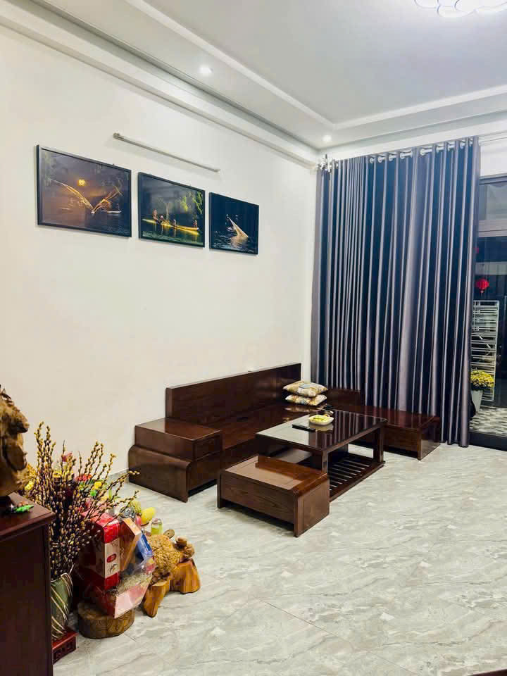 🏠 CẦN BÁN NHÀ 2 TẦNG MẶT TIỀN XUÂN THỦY – VĨ DẠ – TP. HUẾ