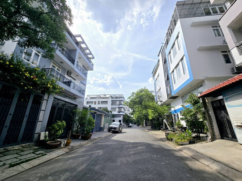 Biệt thự mini , Đặng Thuỳ Trâm, P13, Bình Thạnh,140m (6*23,) nhỉnh 19 tỷ (TL)