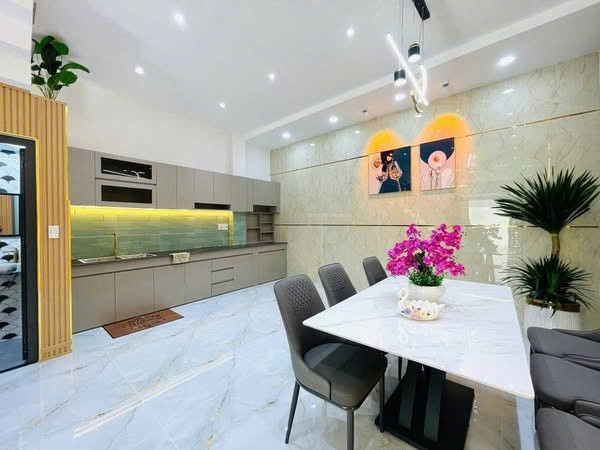 Nhà mới xây HXH vô ở ngay khu Lotte Mart Nguyễn Văn Lượng - Gò Vấp