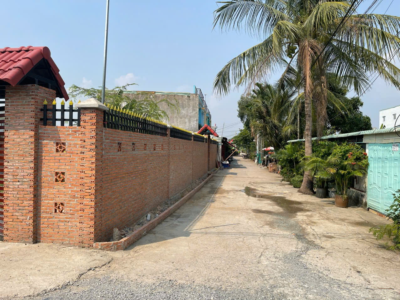 “Ngộp ná thở” cần bán mặt tiền đường nhựa, DT 384m2 (230m thổ cư), xã Bình Mỹ