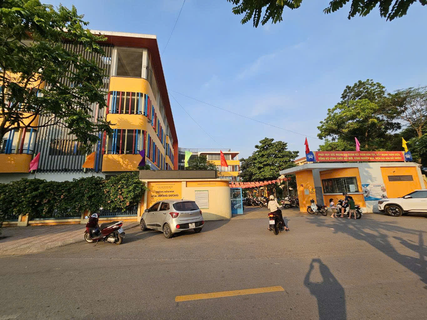 Siêu phẩm giá Đầu tư Việt Hưng – Long Biên . Vị trí siêu đắc địa!!!