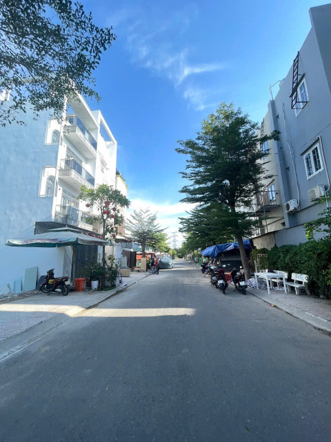 Bán Đất Mt đường 13m 5 x 19 full thổ cư tại Lê Văn Lương Phước Kiển Nhà Bè