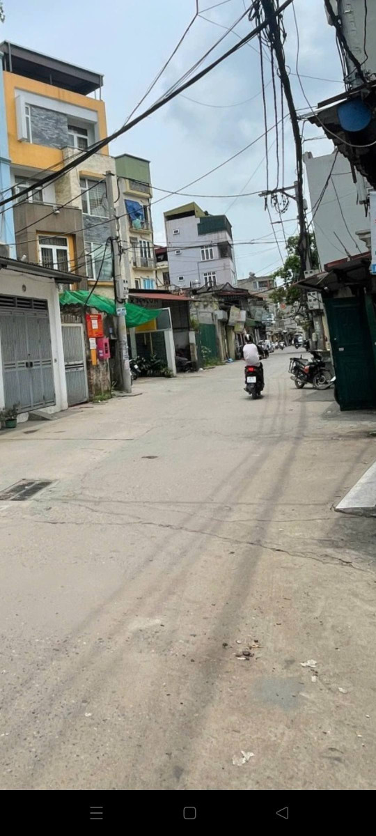 Cho thuê nhà ngõ Giải Phóng 30m2 x 3 tầng, 3 ngủ, 9.5 triệu