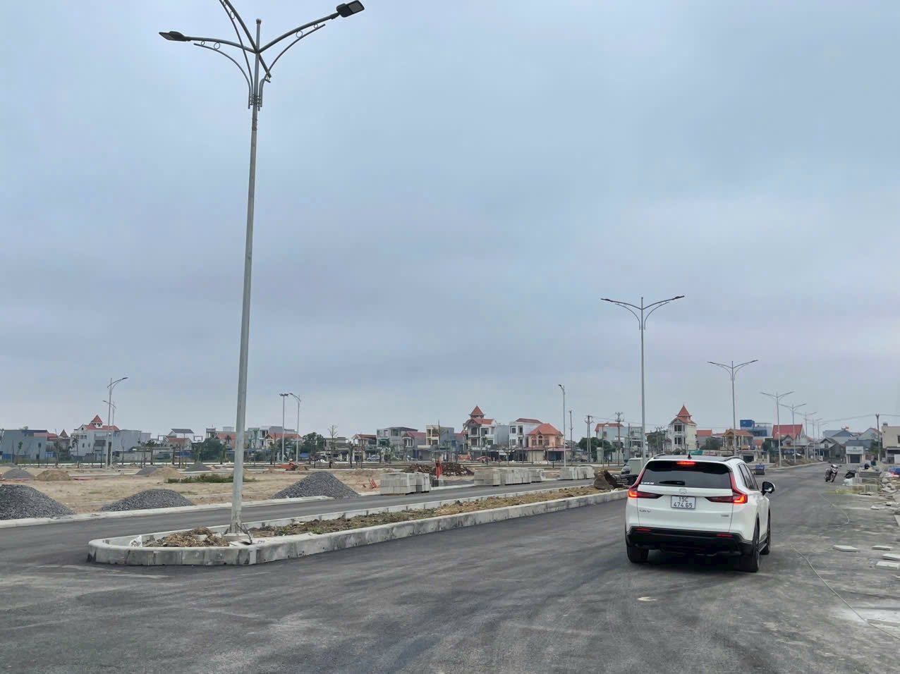 Bán đấu giá An Lư , 90 m . L/h:076.231.9990 e Thuý