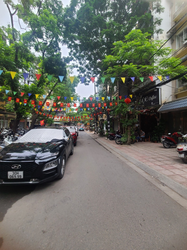 Bán nhà Huỳnh Thúc Kháng (Ba Đình) 56/65m, 3 tầng, mt 3.3m, giá 22.5 tỷ