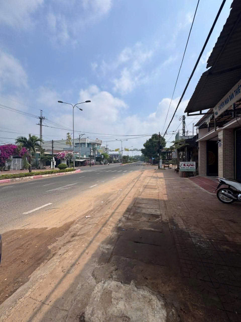 💥 Đất mặt tiền Hùng Vương gần nhà hàng Hùng Hiền