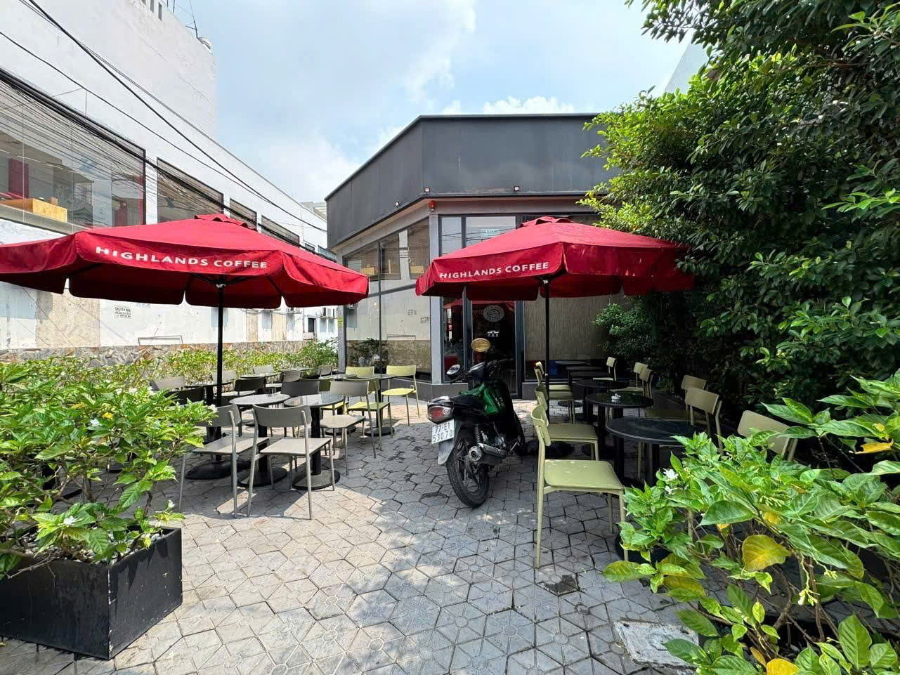 BDS  HVL BÁN HIGHLAND ĐỖ XUÂN HỢP Q9 71 tỷ TL