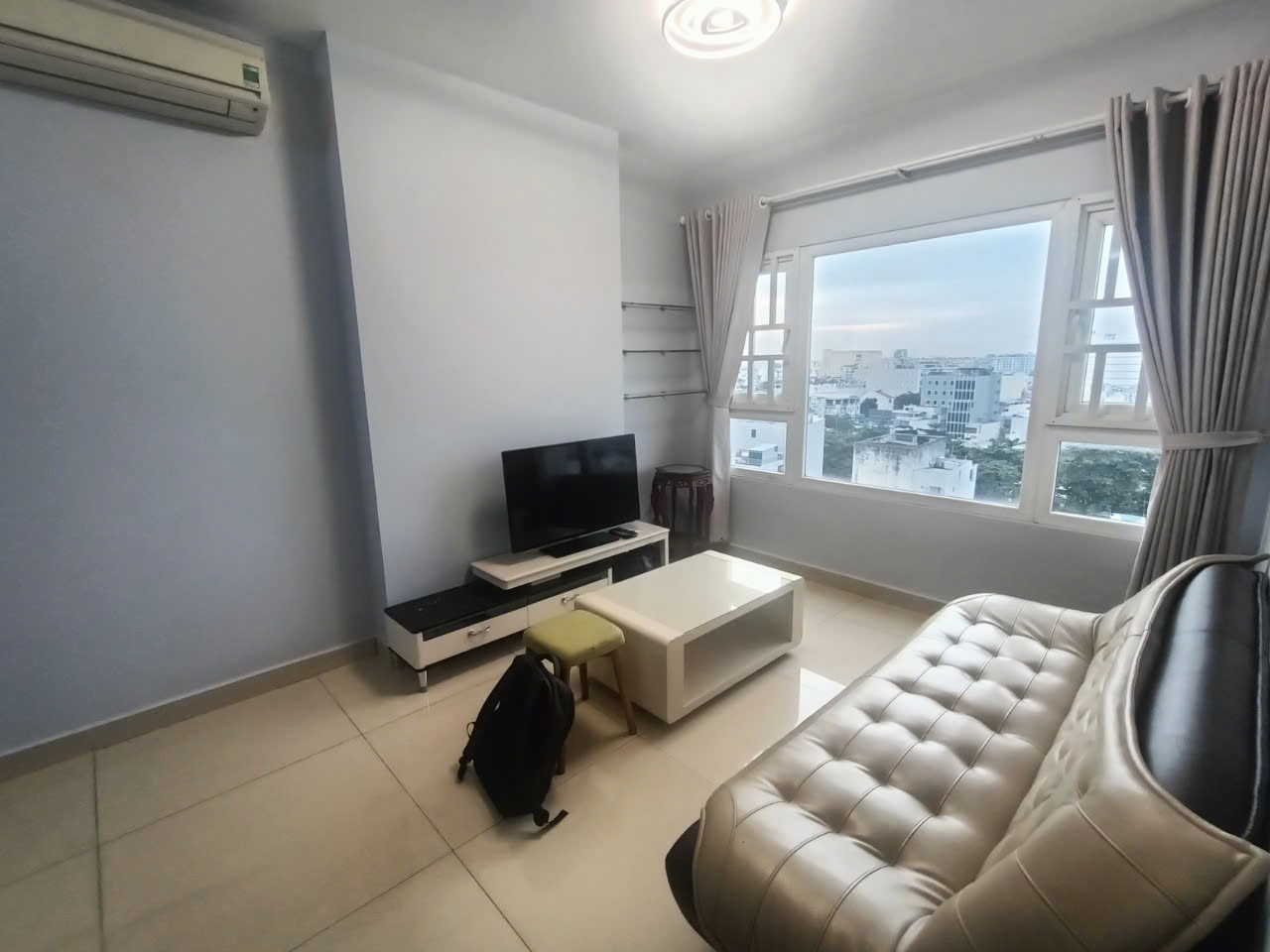 🏠Cho thuê căn hộ Saigonres Nguyễn Xí, 3PN/2WC Full Nội Thất, Chỉ 17Tr - Ở Ngay Tel 0942811343 Tony