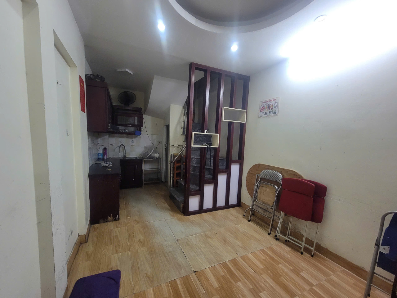 Cho thuê nhà ngõ 467 Lĩnh Nam 5 tầng x 30m2, 3 ngủ, 4 vệ sinh, 9 Triệu ở gđ, nhóm 6 người