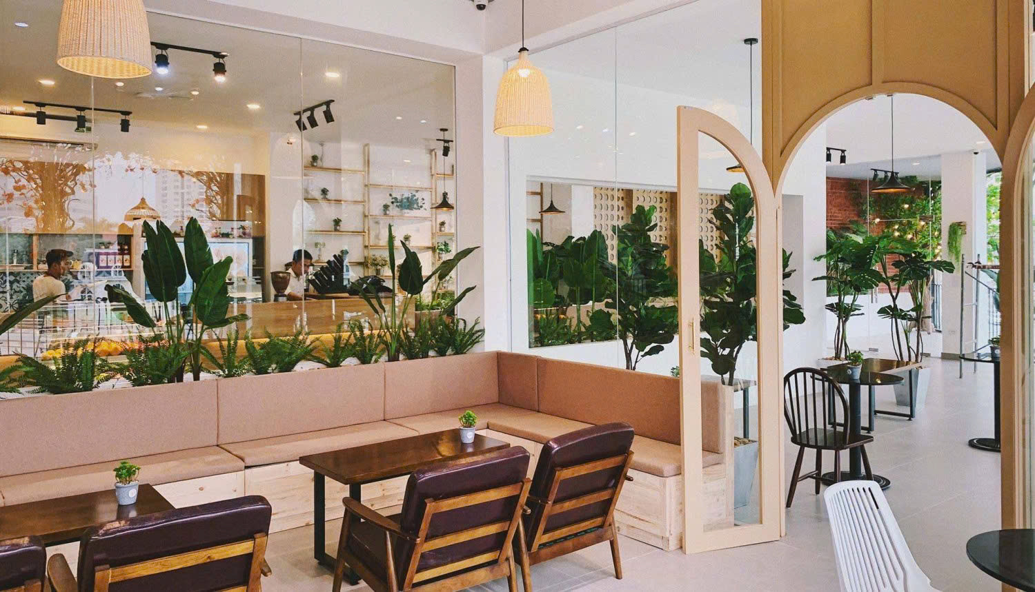 BÁN NHÀ MẶT PHỐ ĐẶNG VĂN NGỮ, ĐỐNG ĐA - 210M² - 2 MẶT TIỀN - THANG MÁY - KD TỐT - GIÁ 99 TỶ
