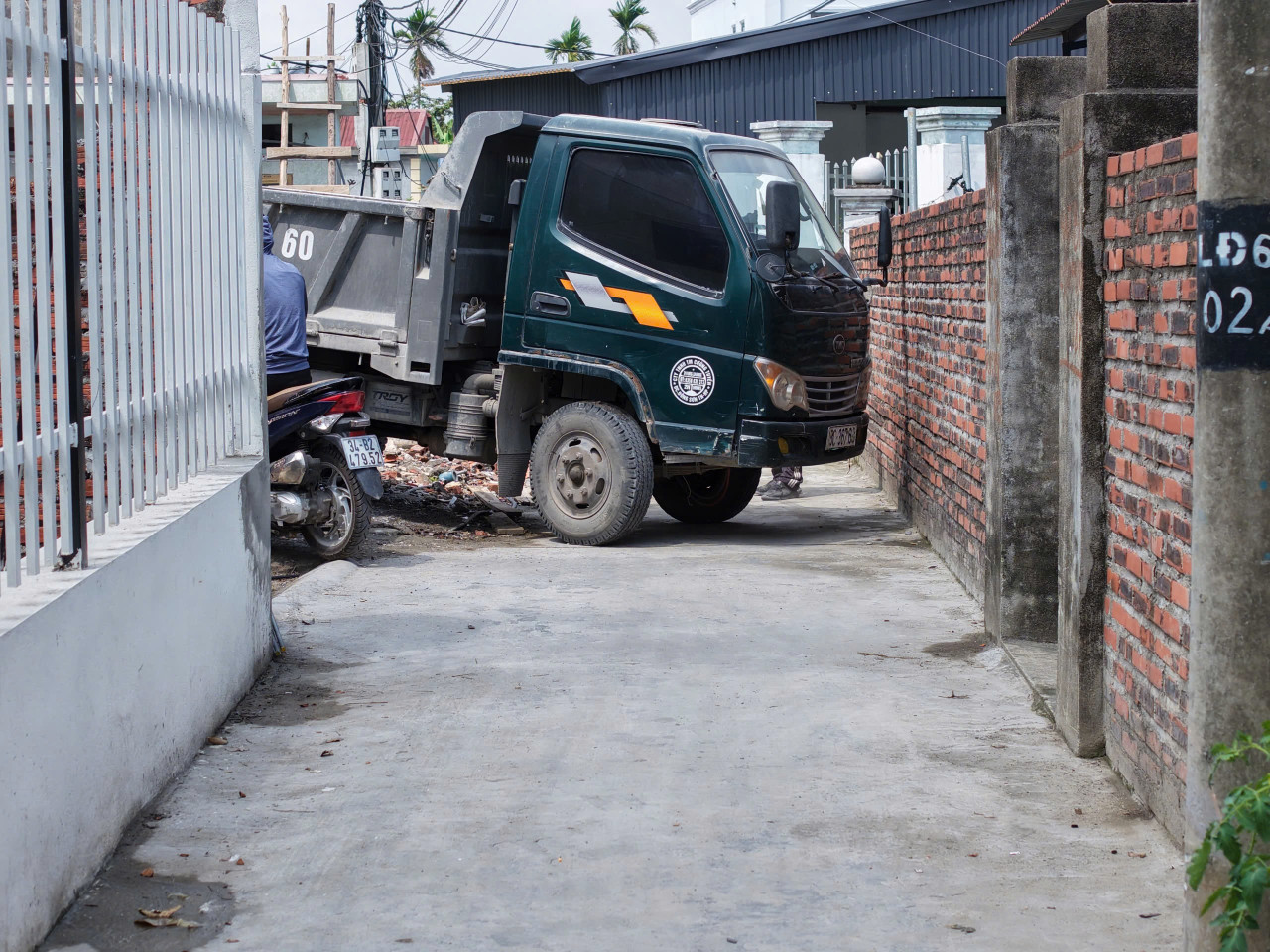 Mở bán 2 lô f0 tại xã hoàng động Thủy Nguyên dt 60m ngang 5 giá chỉ 1tỷ xx lh ngay 0382341632 em Liên
