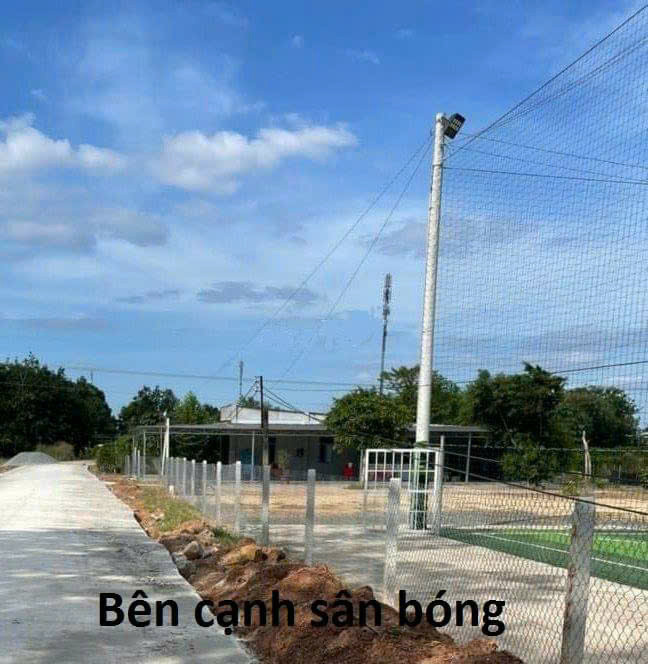 Bán 4000m2 đất đường Phan Bội Châu  ngay thị trấn Tân Châu Tây Ninh