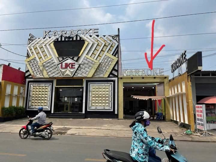 Bán nhà 106m² 10 tỷ tại Xã Bà Điểm Huyện Hóc Môn