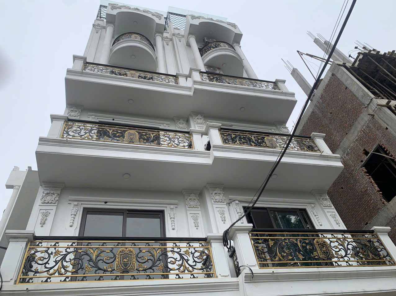 🏡 BÁN NHÀ ĐẸP ĐỨC GIANG - FULL NỘI THẤT - GARA Ô TÔ - VỈA HÈ - 6 TẦNG CHẮC CHẮN