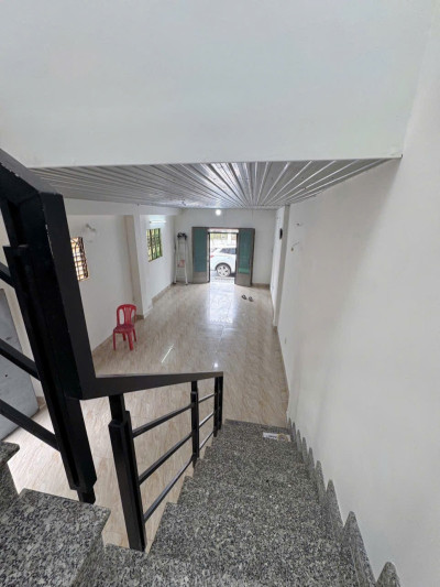 Bán nhà mặt phố Linh Trung, Thủ Đức, 52m², 3.95  tỷ, sổ hồng