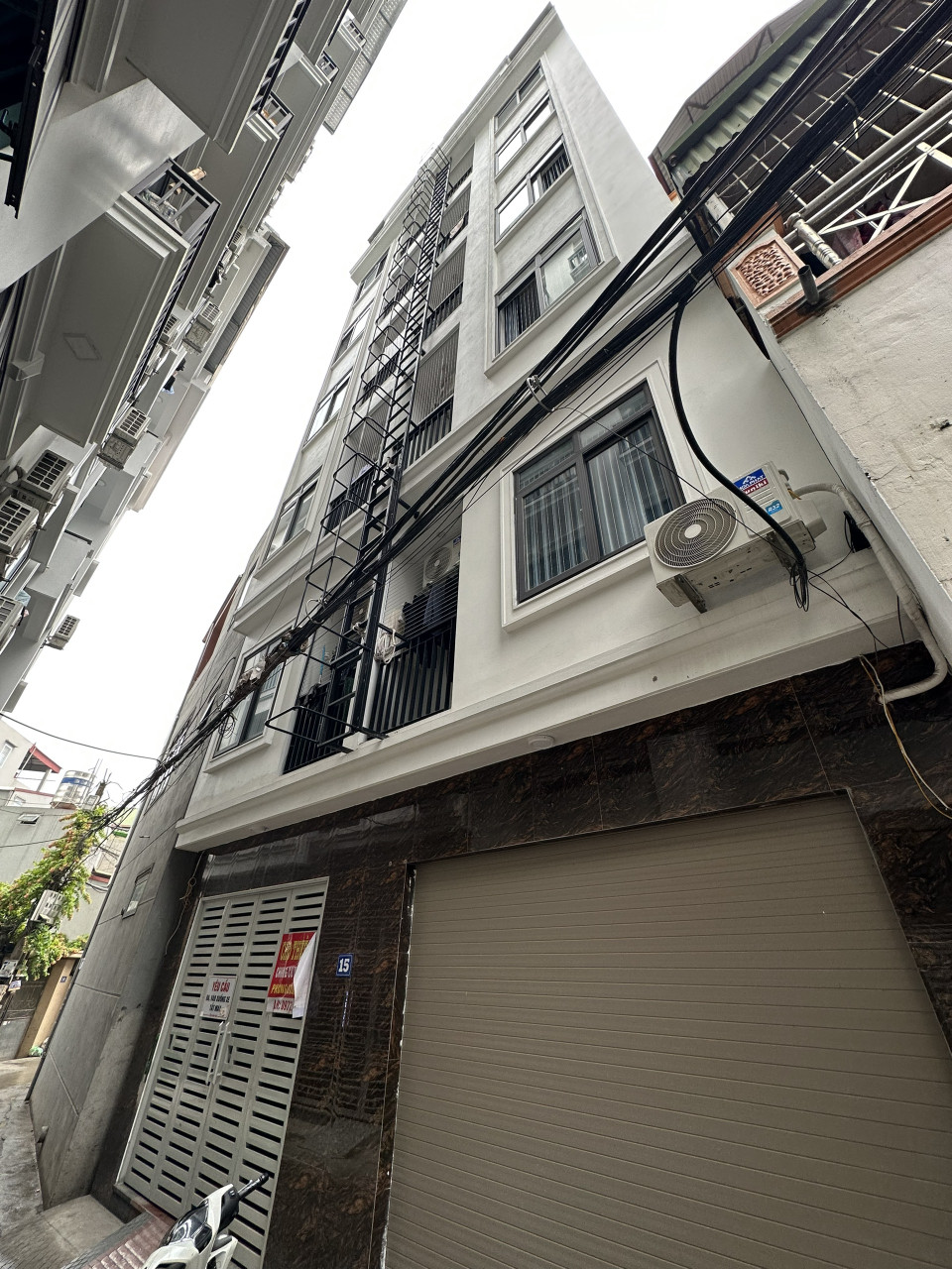 (Tin thật 100%) Bán tòa CHDV 124m2 x 31CH Văn Trì - Cầu Diễn - Ô tô vào nhà - Dòng tiền 1,8 tỷ/năm