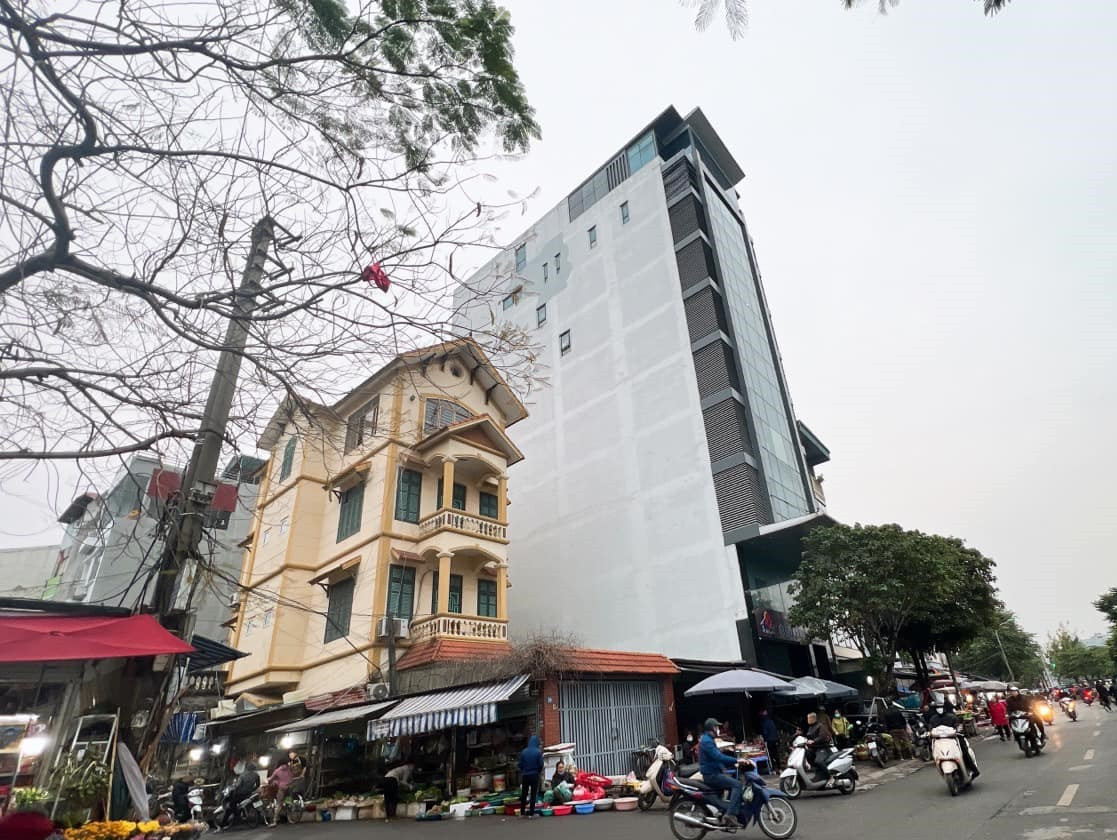Bán nhà mặt phố Vũ Tông Phan, 70m2, 8 tầng thang máy mới đẹp, mặt tiền 4.8m, 42.5 tỷ, kinh doanh đỉnh