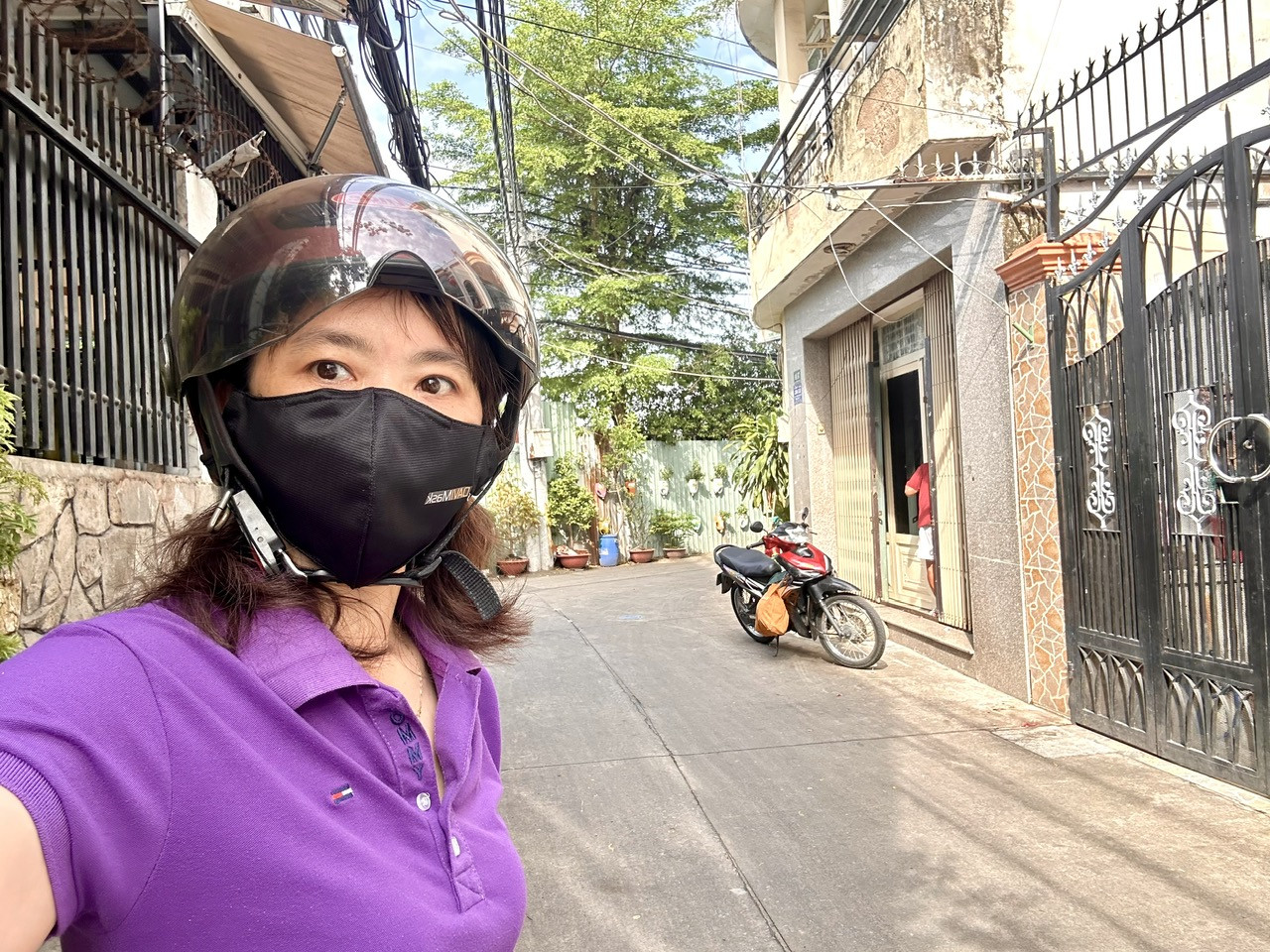 CHÍNH CHỦ CẦN BÁN CĂN MĂT TIỀN XE HƠI ĐẬU NGAY CỬA- TRỤC ĐƯỜNG ĐI ALIJ THUẬN TIỆN- THÔNG TÔN ĐẢN, NGUYỄN TẤT THÀNH.