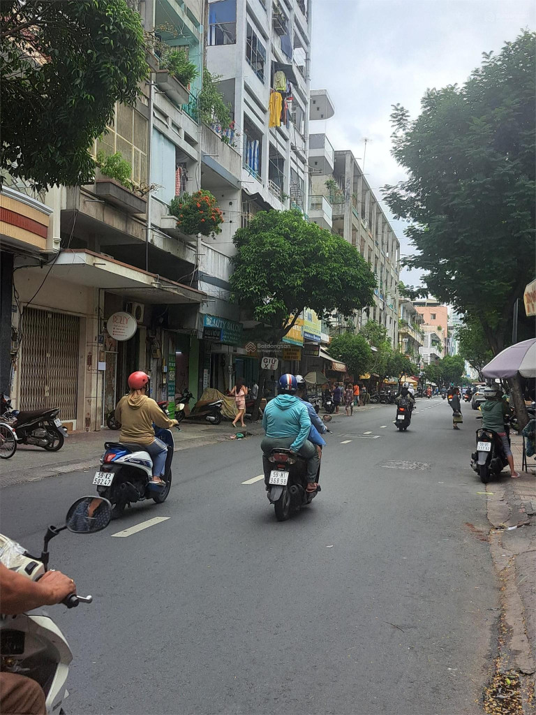 **HƠN 8TỶ,Căn Duy Nhất  Mới Đẹp MTKD Huỳnh Mẫn Đạt-Phan Văn Trị Q5 –TT 18TR/TH