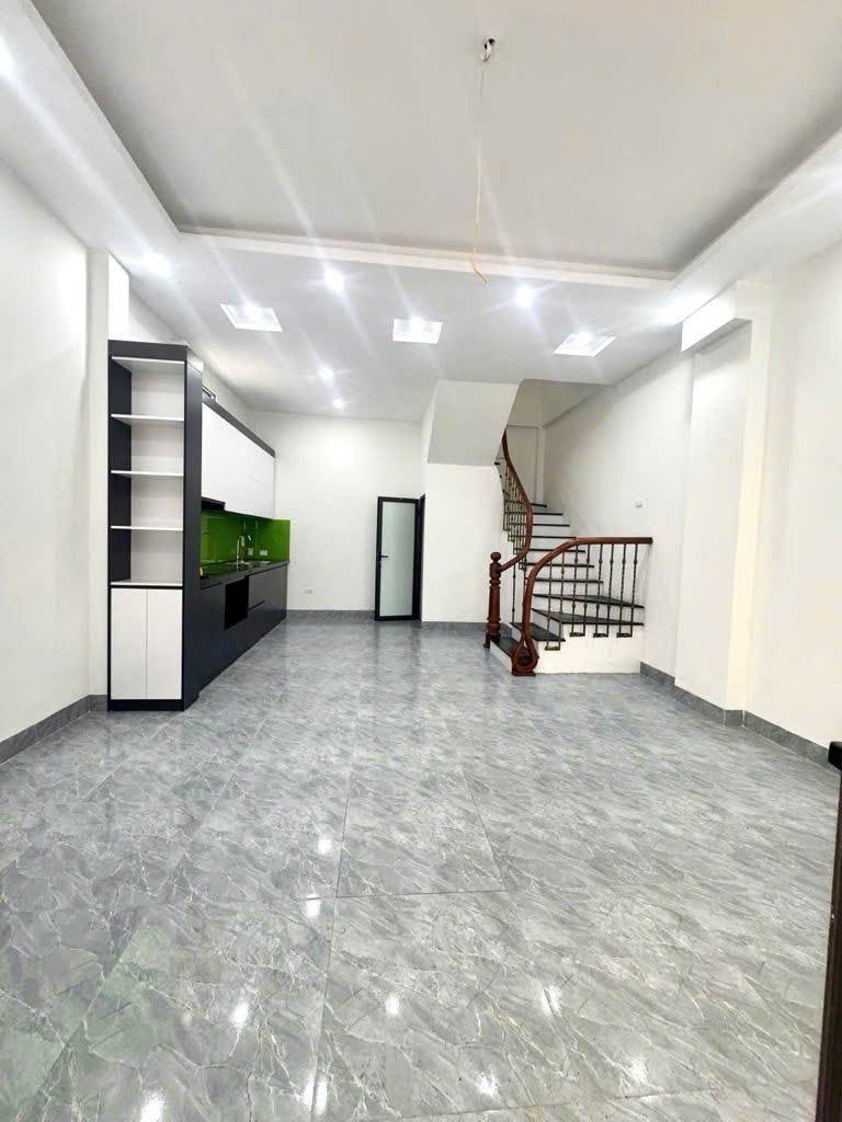 BÁN NHÀ PHẠM VĂN ĐỒNG, 42M, 5 TẦNG, SÁT KĐT CUPUTRA, LÔ GÓC, CẠNH ÔTÔ, GIÁ 9.7 TỶ