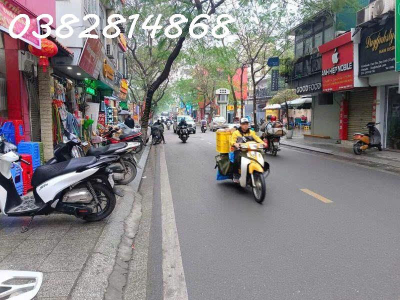 NHÀ ĐẸP GẦN PHỐ - ĐỘI CẤN -138M²-MT6,8M - Ô TÔ TRÁNH -KINH DOANH - GIÁ CHỈ 3xxTR/M² QH ỔN