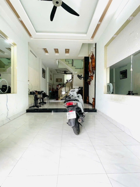 Bán nhà 1T1L P. Tân Phong, mặt tiền kinh doanh gần GS Thuận Hoà, chỉ 5,2 tỷ