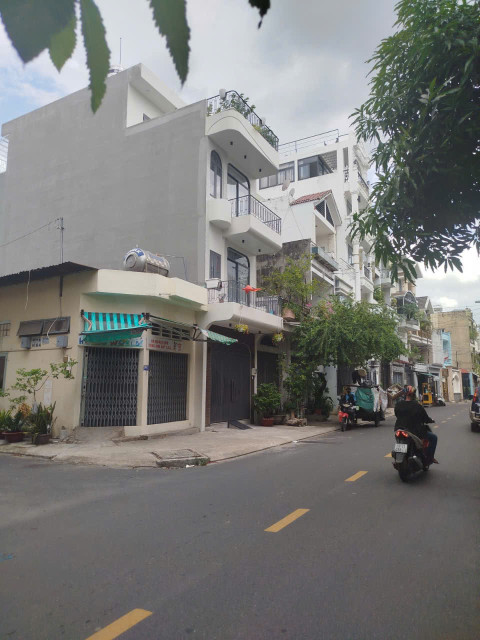 Ngộp Mặt tiền Trần Hưng Đạo Cũ - 4x15m - 3 tầng - HXH Kinh Doanh