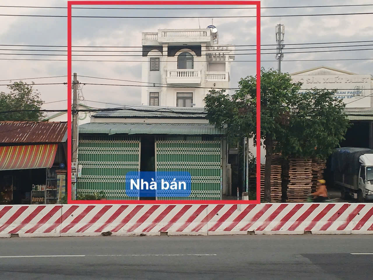 bán nhà Bến Cát Bình Dương, mặt tiền quốc lộ 13 tiện kinh doanh