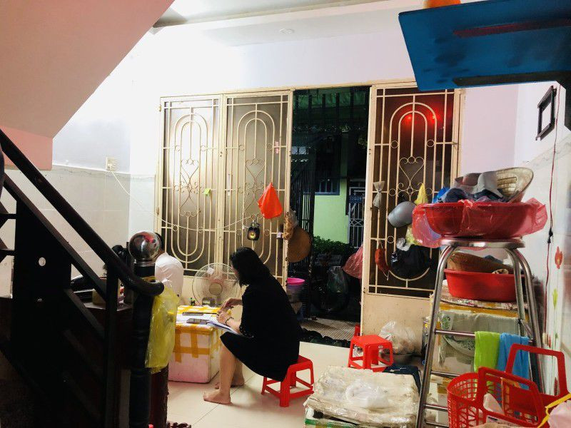 NHỈNH 3 TỶ XÍU – NHÀ Ở NGAY 1 TRỆT 1 LẦU 4x10M HBG - VÀI BƯỚC CHÂN RA PHẠM THẾ HIỂN Q8, VỊ TRÍ ĐẸP NGAY TRUNG TÂM HÀNH CHÍNH.