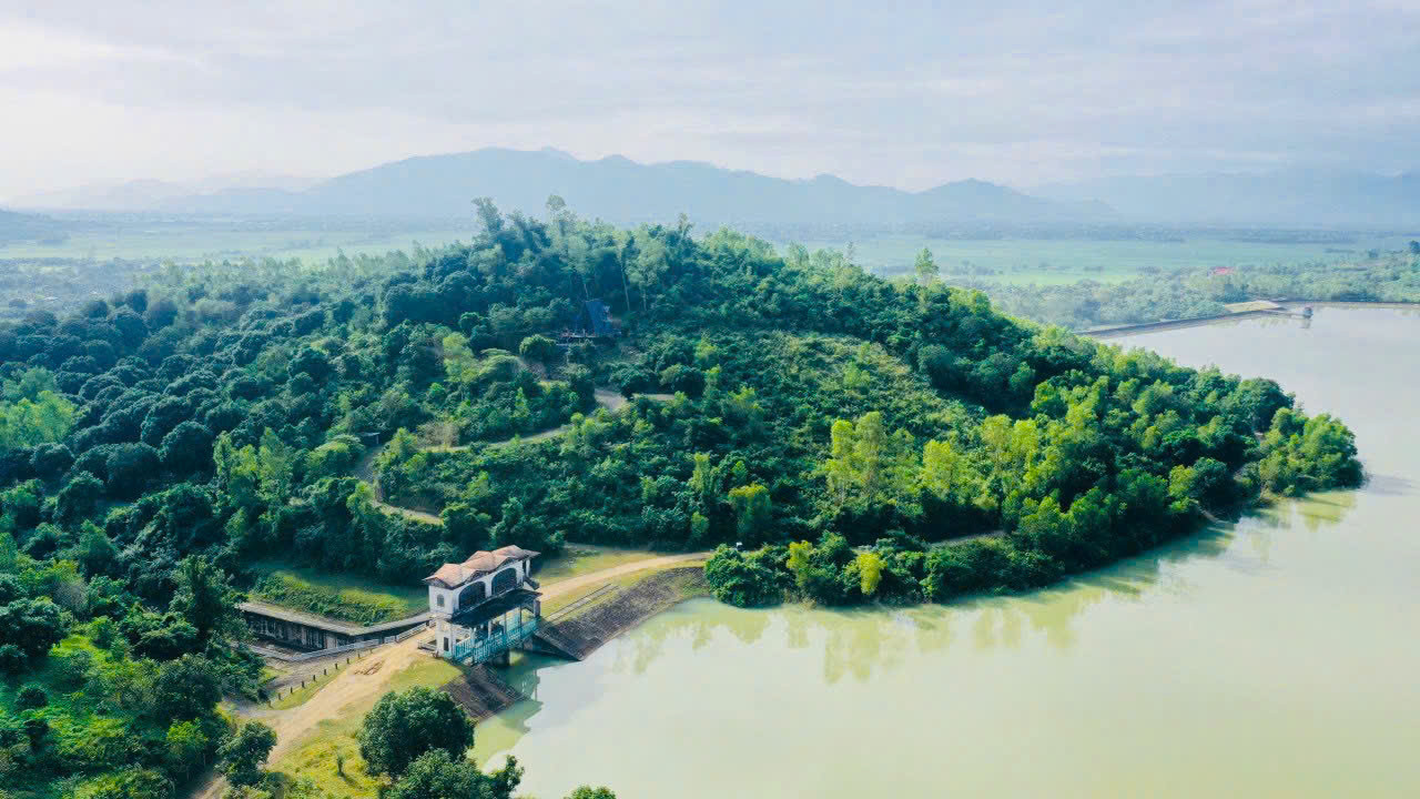 BÁN ĐẤT RỪNG SẢN XUẤT MẶT TIỀN HỒ AM CHÚA – DIÊN KHÁNH, KHÁNH HÒA