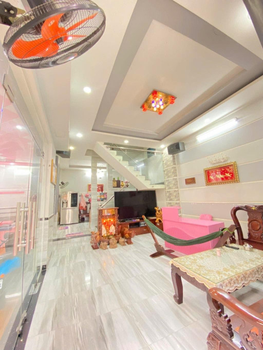 Bán nhà 3 tầng Hiệp Bình Chánh Thủ Đức, 75m², 4PN, xe hơi vào nhà, chỉ 5.65 tỷ