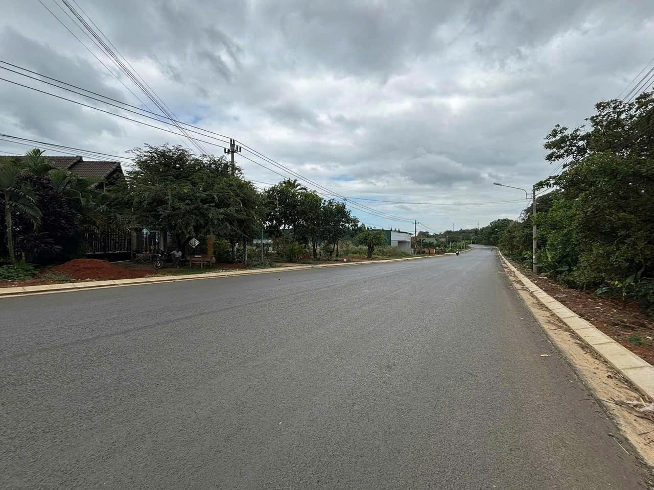 Đất mặt tiền Nguyễn Thị Định 207.7m² tại Phường Thành Nhất Thành phố Buôn Ma Thuột