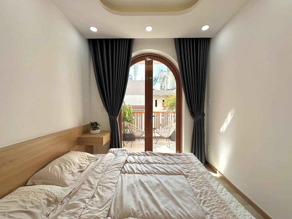 BÁN NHÀ NGUYÊN XÁ, 35M2X5T, NGÕ TO, Ô TÔ GẦN, GIÁ HƠN 5 TỶ 1 XÍU
