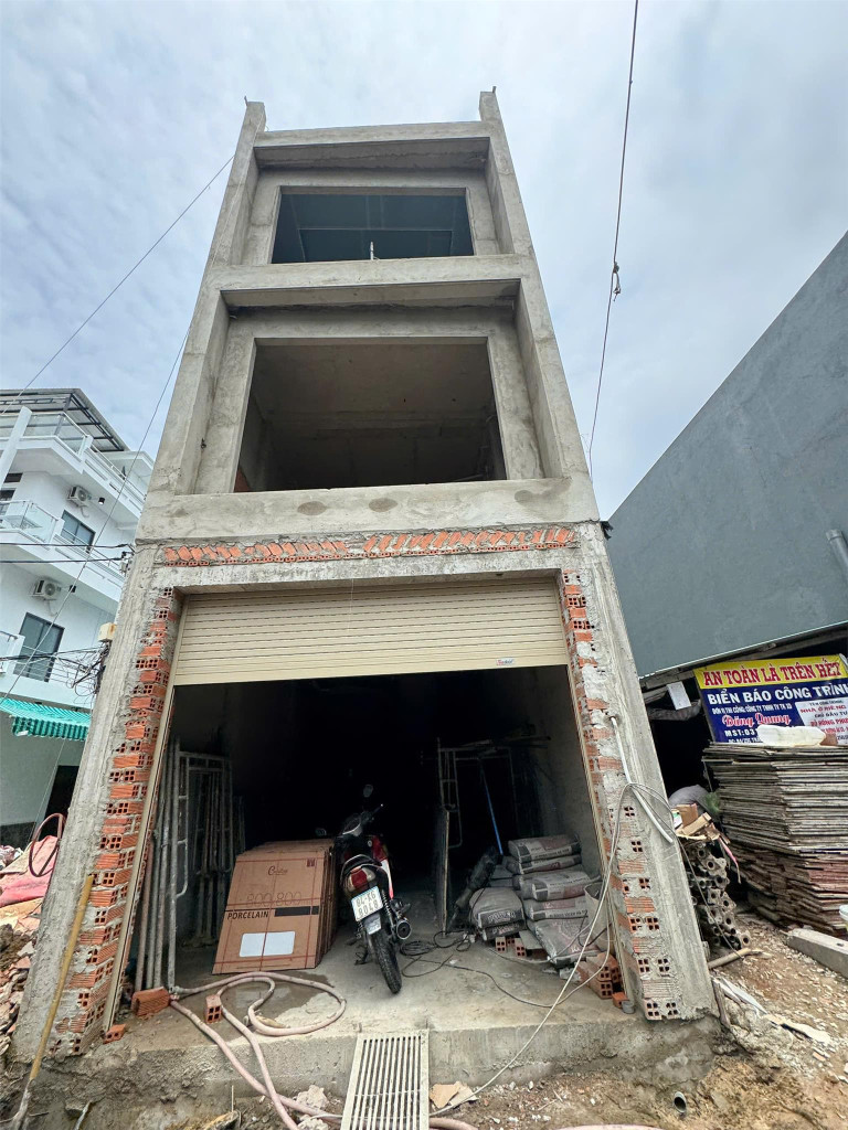 **Bán nhà hẻm xe hơi Trường Chinh** phường 13, Tân Bình; (5,5x13) 9 tỷ