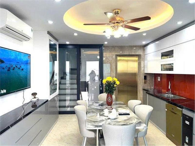 Chính chủ nhờ bán nhà mới Ngọc Thụy 50m,7 tầng,thang máy,Ngõ thông,full nội thất,hơn 13tỷ