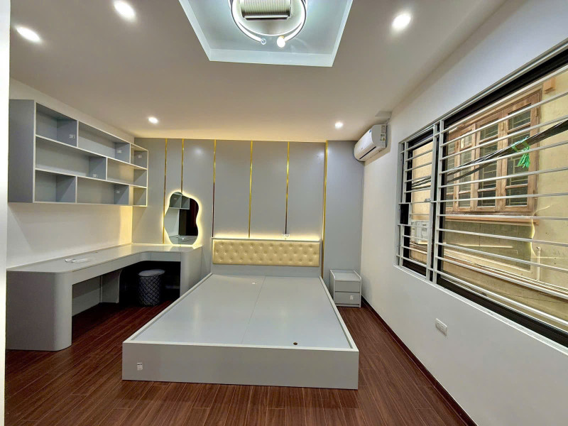 BÁN NHÀ QUAN NHÂN – NHÂN CHÍNH – 35M2 –5 TẦNG – MẶT TIỀN 6M – GIÁ 6.5 tỷ lh 0975124520
