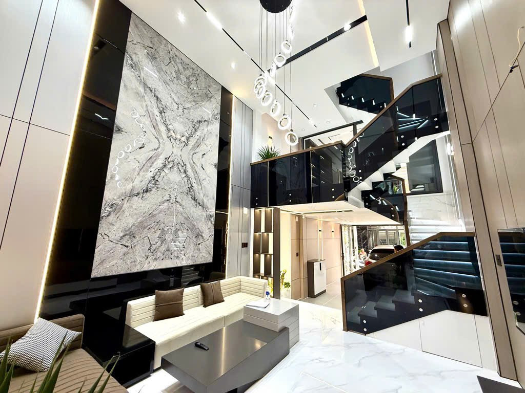 NHÀ ĐẸP - GIÁ TỐT NHÀ MỚI 100% NỘI THẤT XỊN XÒ DỌN VÀO Ở NGAY Tại Phường 8, Gò Vấp