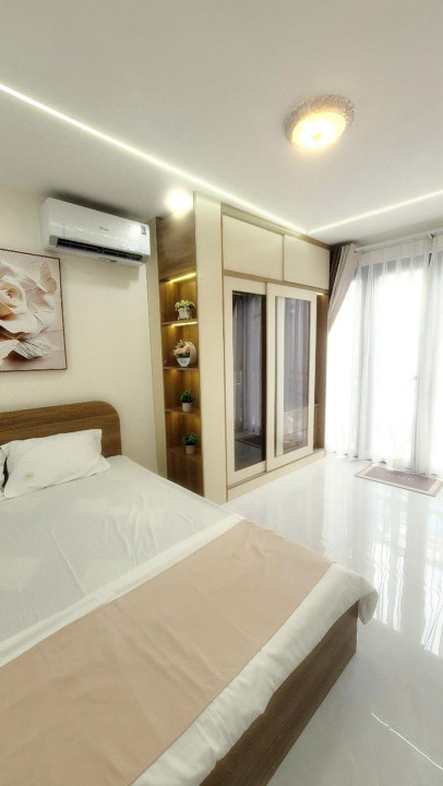 **Bán nhà mặt tiền Trường Chinh, phường 14, Tân Bình; (5,3x22) tuyến Metro 2