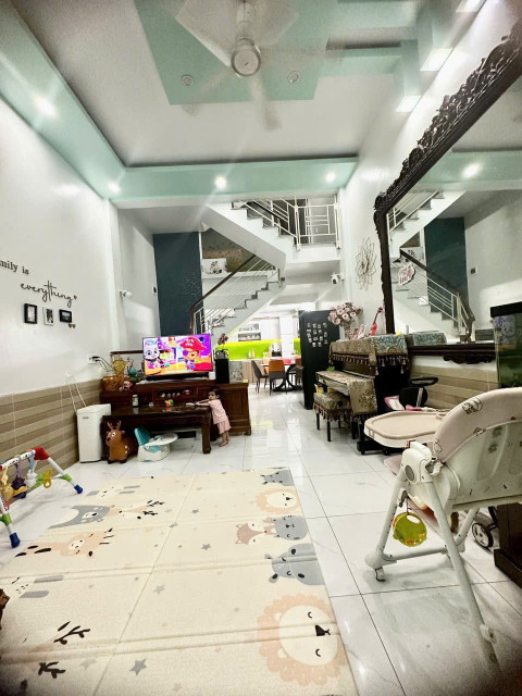Chính Chủ Cần Bán Gấp Căn Nhà Đẹp Vuông Vắn Tại 55 Bùi Thị Từ Nhiên, Quận Hải An, Hải Phòng