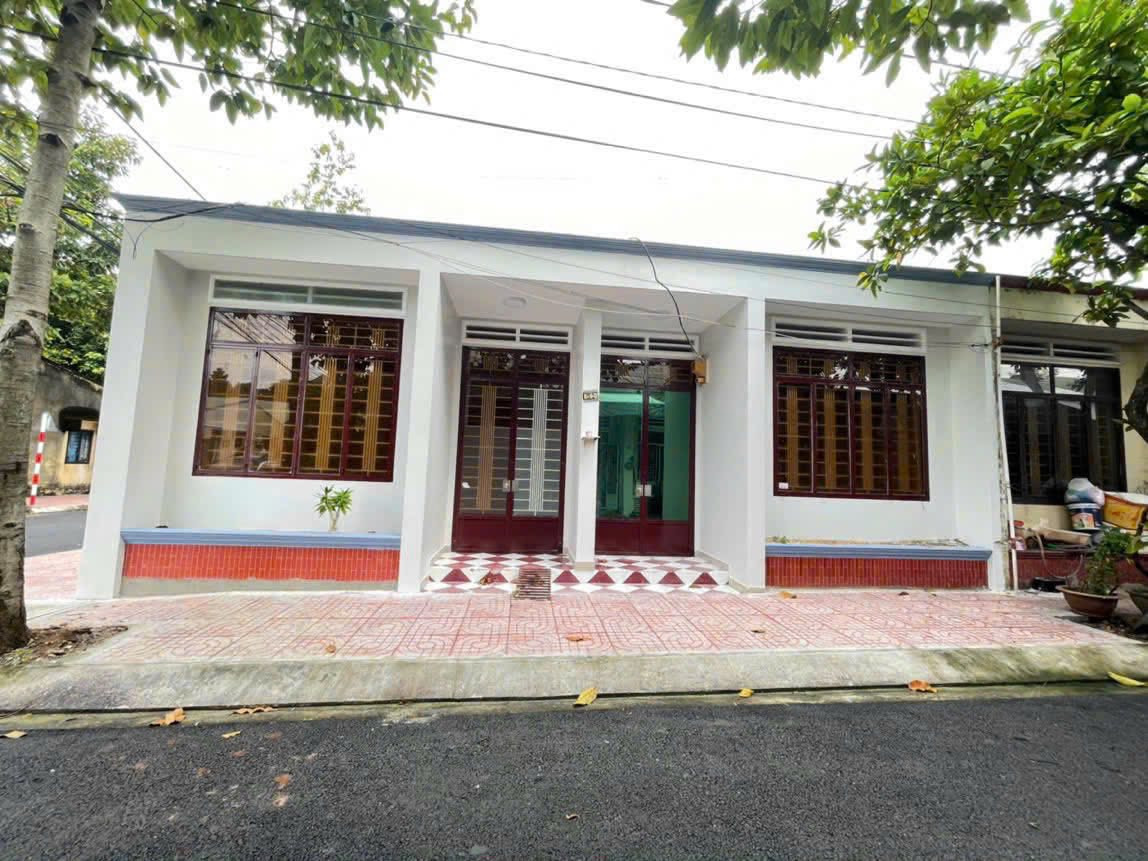 BÁN NHÀ GÓC 2 MẶT TIỀN – KDC HIỆP THÀNH 1 – TDM: 10 X 15 full thổ cư