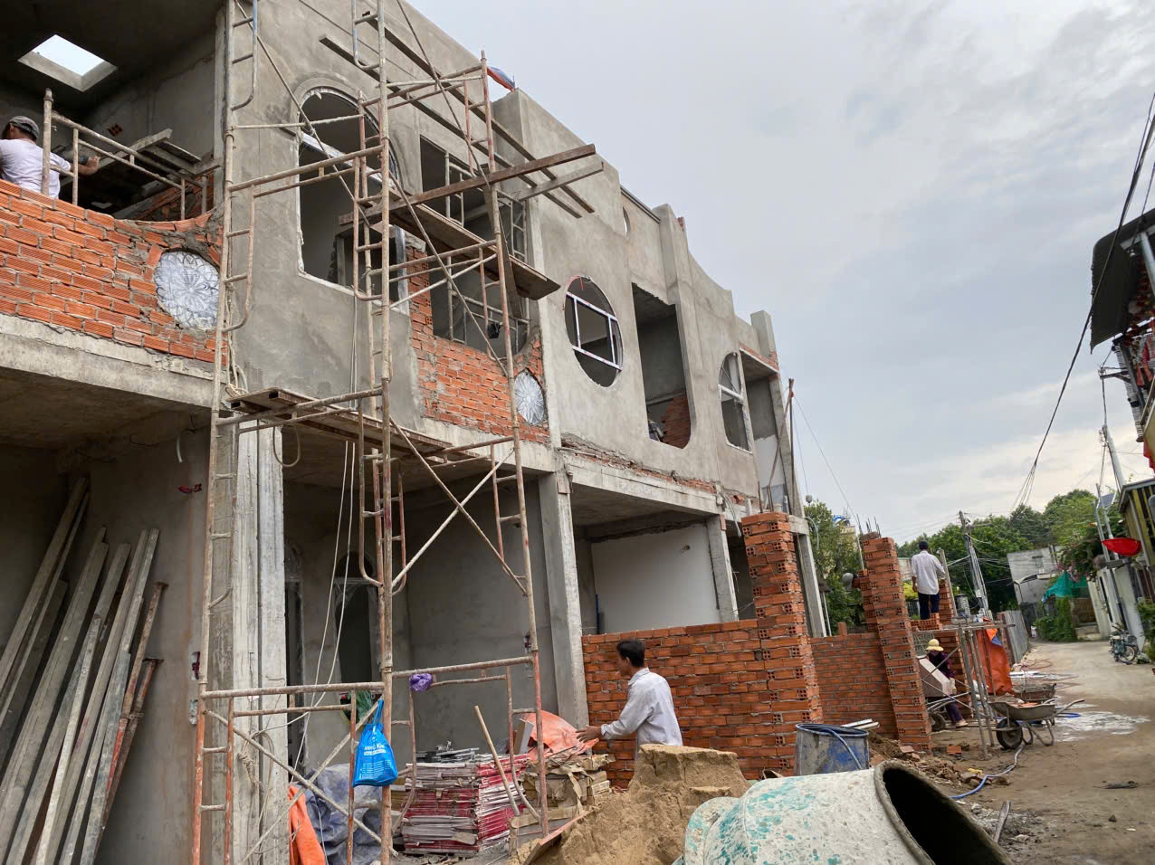 Bán Nhà 1lầu 1trệt Tân Vạn Đường Xe Ô Tô Giá rẽ nhất Khu Vực